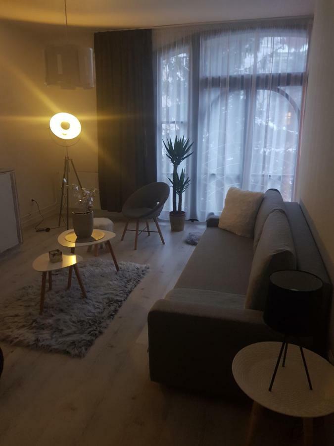 Downtown'S Pearl Apartment Pecs Bagian luar foto